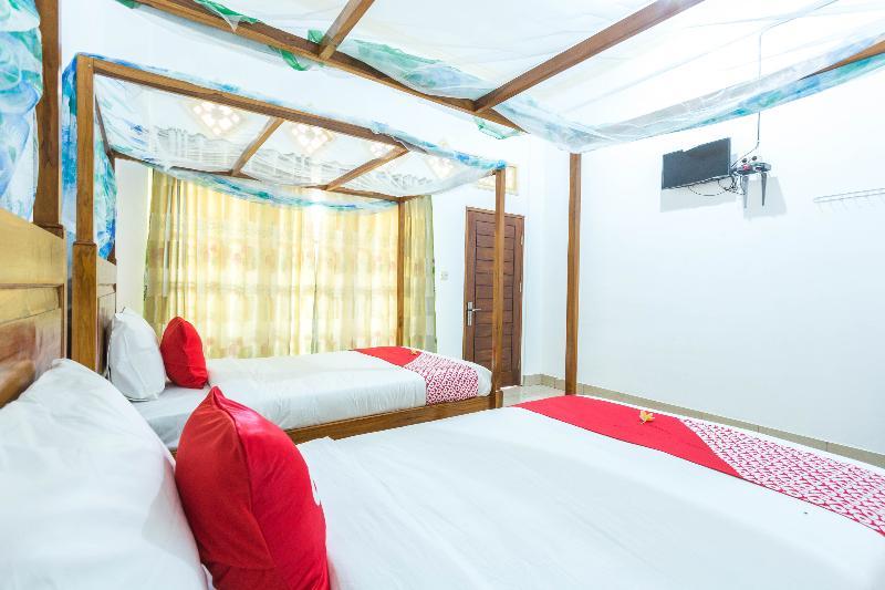 Oyo 1895 Lamancha Homestay Kuta (Lombok) Exterior foto